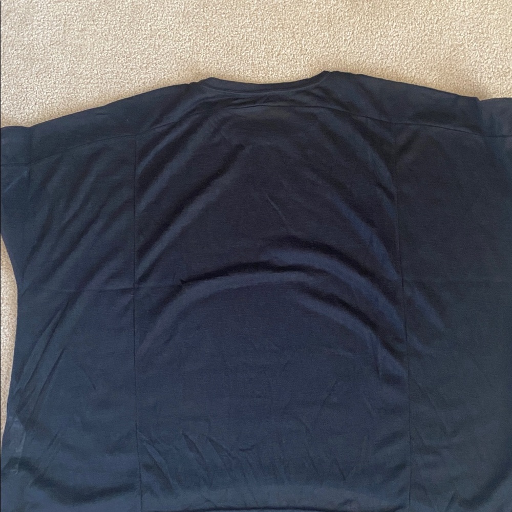 XLARGE.  HALARA ROUND NECK HALF SLEEVE OVERSIZED QUICK DRY T SHIRT - Picture 7 of 8